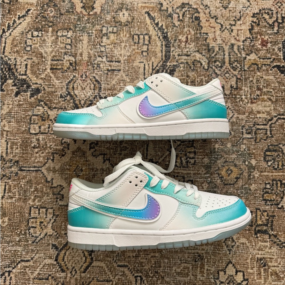 Nike Low Dunk ‘unlock your space’